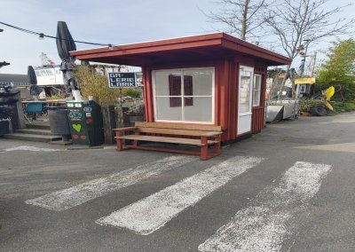 PETITE GALERIE LARIK